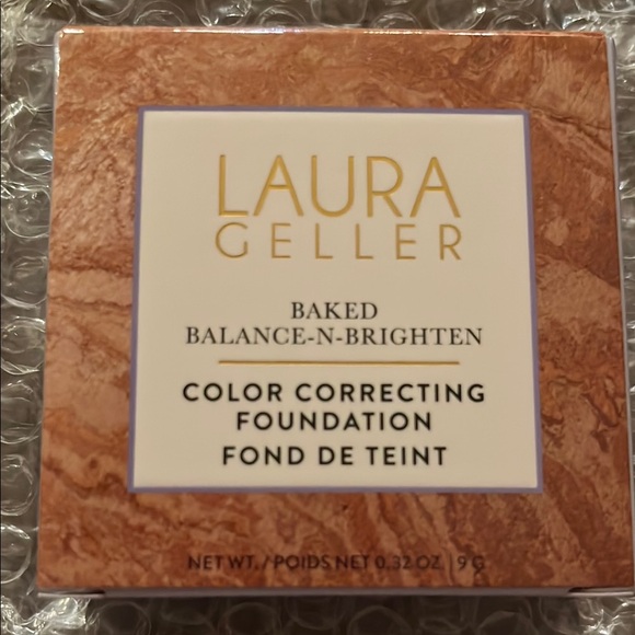 Laura Geller Color Correcting Foundation Medium - Picture 2 of 4